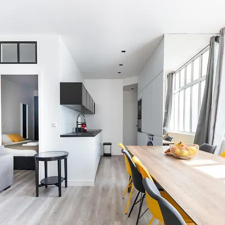 Daire Brand New Apartment- Bastille District Paris