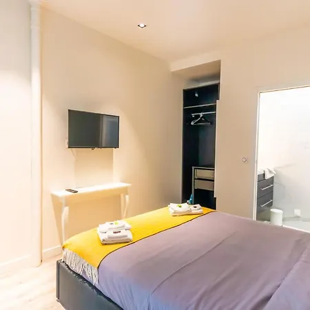 Daire Brand New Apartment- Bastille District