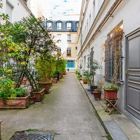 Daire Brand New Apartment- Bastille District Paris